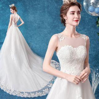 Lace Trim Sleeveless Mesh A-line Wedding Gown