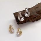 925 Sterling Silver Faux Pearl Hand Stud Earring