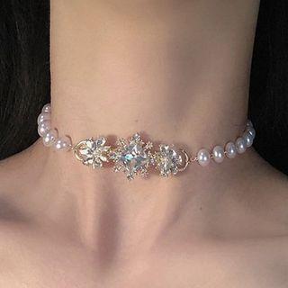 Rhinestone Flower Faux Pearl Choker Gold - One Size