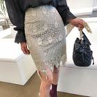 Scalloped H-line Lace Skirt
