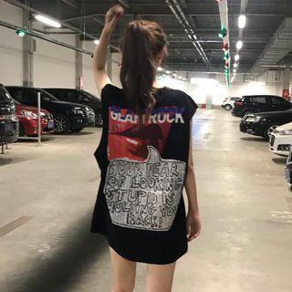 Loose-fit Sleeveless Printed Top