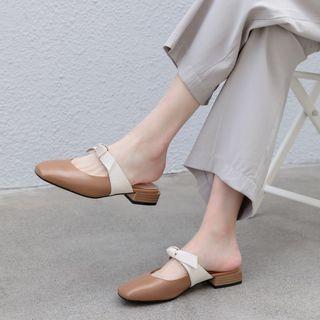 Genuine Leather Square Toe Bow Accent Sandals
