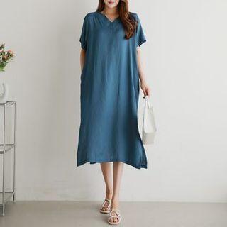 V-neck Midi T-shirtdress