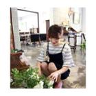 Ruffle-sleeve Striped T-shirt