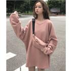 Set: Crew-neck Pullover + Sling Bag