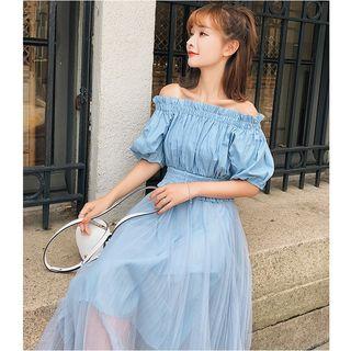 Set: Off-shoulder Denim Top + Accordion Pleat Midi Mesh Skirt