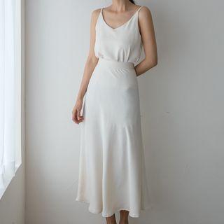Set: Sleeveless Top + Maxi Flare Skirt
