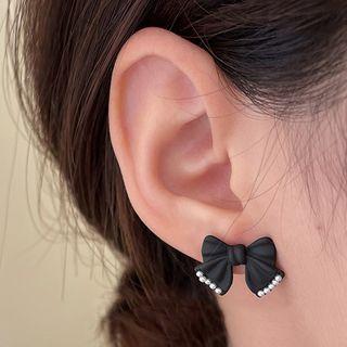 Beaded Bow Stud Earring