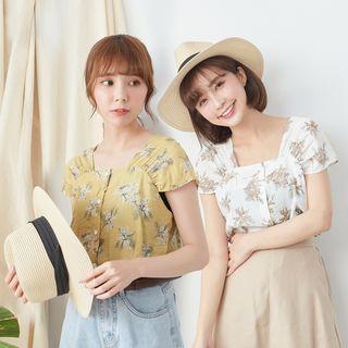 Short-sleeve Printed Floral Buttoned Top