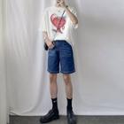 Short-sleeve Print T-shirt / High-waist Denim Shorts