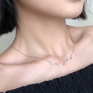 Rhinestone Zigzag Pendant Necklace