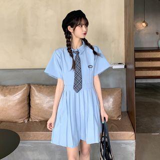 Short-sleeve Mini A-line Pleated Shirt Dress