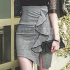 Ruffle Plaid Mini Fitted Skirt