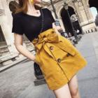 Short-sleeve T-shirt / Button A-line Skirt / Set
