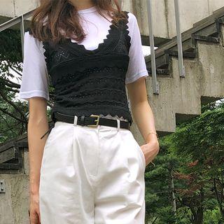 V-neck Sleeveless Perforated Knit Top