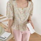 Ruffled Square-neck Puff-sleeve Floral Print Blouse