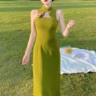 Sleeveless Floral-accent Cutout Midi Sheath Qipao Dress