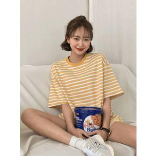 Elbow-sleeve Stripe Colored T-shirt