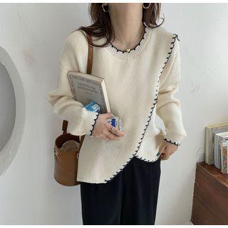 Long-sleeve Asymmetric Contrast Trim Top
