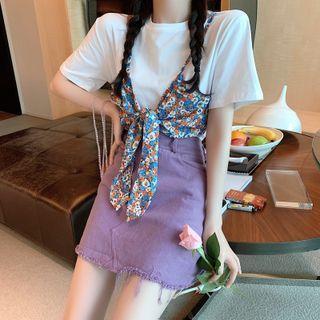 Mock Two-piece Floral Short-sleeve Top