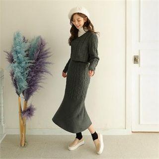 Set: Cable-knit Top + Knit Midi Skirt