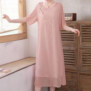 Mock Two-piece Short-sleeve Embroidered Midi Dress