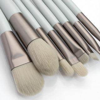 Set Of 8: Wooden Handle Makeup Brush