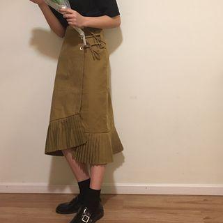 Asymmetric Pleated Hem High-waist Skirt