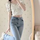 Short-sleeve Floral Top / Bootcut Jeans