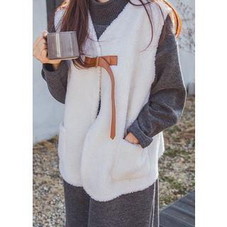 Tall Size Buckled Sherpa-fleece Vest