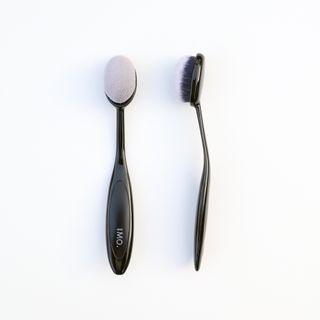 Long Handle Foundation Brush M64 - Black - One Size