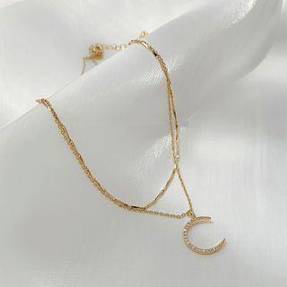 Layered Rhinestone Moon Pendant Necklace Gold Plating - One Size