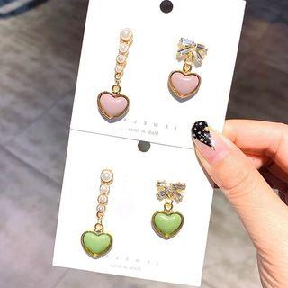 Non-matching Faux Pearl Acetate Heart Dangle Earring