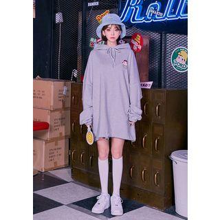 Peko Gogo88 Peko Zzang Print Longline Hoodie