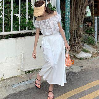 Floral Print Cropped Blouse / A-line Midi Skirt