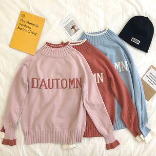 Contrast Trim Mock Neck Lettering Top