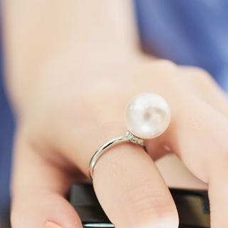 Rhinestone Faux-pearl Ring