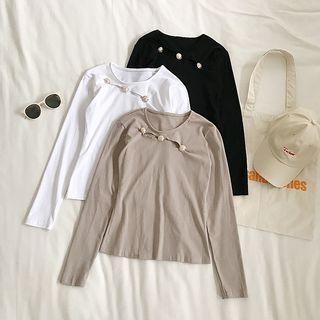 Cutout Buttoned Long-sleeve Round Neck Top