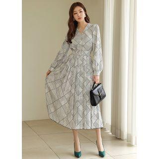Pleated Maxi Patterned Dress With Belt
