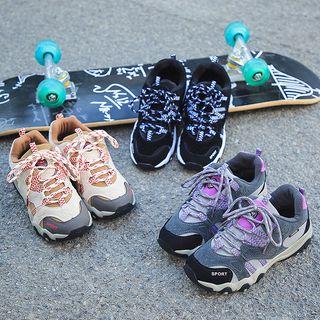 Fleece-lined Hiking Boots