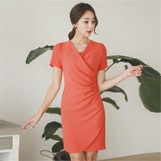 Short-sleeve Shirred-side Sheath Dress