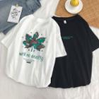 Elbow-sleeve Maple Leaf Print T-shirt