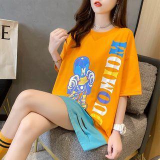 Mock Two-piece Distressed Panel Printed Short-sleeve T-shirt