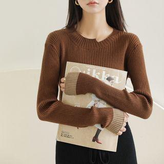 Color-block Cuff Asymmetric Collar Knit Top