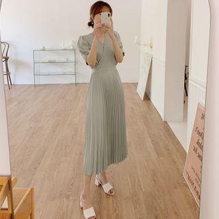 Short-sleeve Accordion Pleated Midi A-line Dress