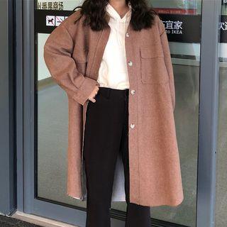 Dual-pocketed Buttoned Coat