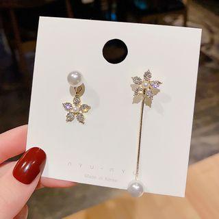 925 Sterling Silver Asymmetric Rhinestone Flower Dangle Earring 1 Pair - E457 - Gold - One Size