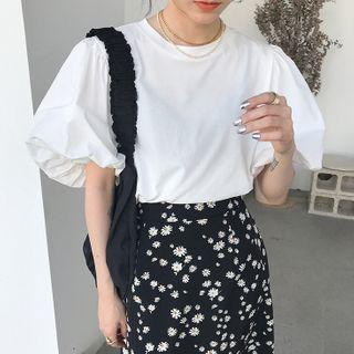 Puff-sleeve T-shirt / Wide-leg Shorts / Set
