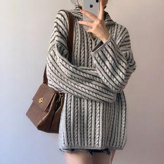 V-neck Linen Flower Sweater Gray - One Size