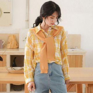 Set: Plaid Shirt + Knit Shawl